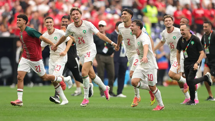Marroquinos comemoram classificação. (Photo by Alex Slitz/Getty Images)
