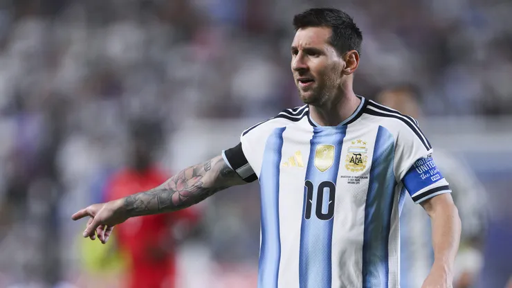 KANSAS CITY, MISSOURI - JULY 11: Lionel Messi #10 of Argentina looks on during the FIFA World Cup 2026 Quarter Final match between Argentina and Switzerland at Kansas City Stadium on July 11, 2026 in Kansas City, Missouri. (Photo by David Ramos/Getty Images)