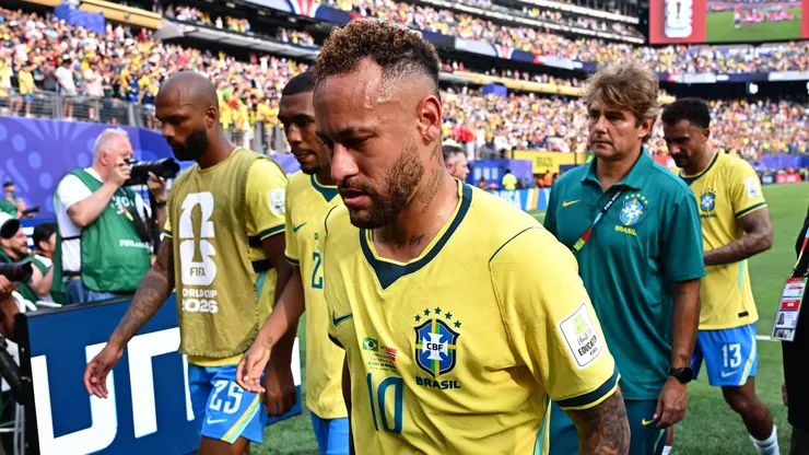 Neymar precisará definir rapidamente seu futuro. Foto: IMAGO / PRESSE SPORTS