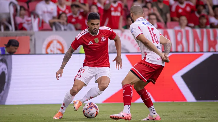 Bruno Tabata jogador do Internacional durante partida contra o Sao Luiz-RS no estadio Beira-Rio pelo campeonato Gaucho 2026. Foto: Maxi Franzoi/AGIF